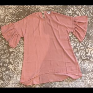 Flare sleeve high low top